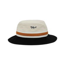 color: White/black ~ alt: Gothard bucket hat