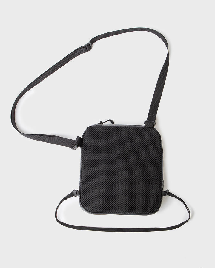 color: black ~ alt: GBY Ultralight - Cross-Body Bag 01 ~ info: Rear view, ventilated fabric, with elastic waist strap (included)